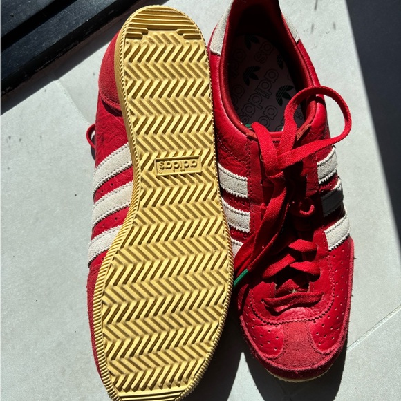 Adidas Red Trainers with Cream Accents - Picture 5 of 6